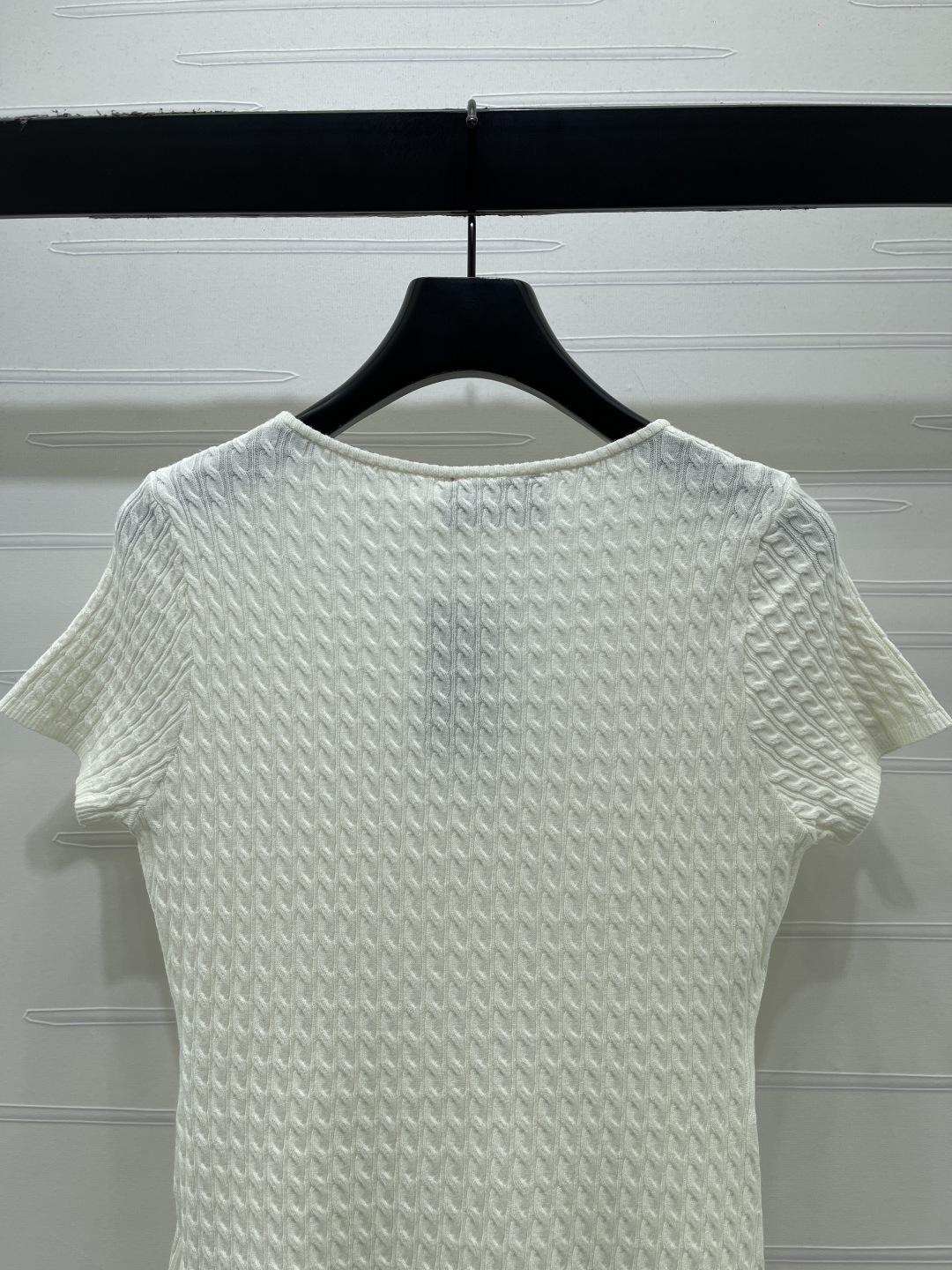 Women's short sleeves